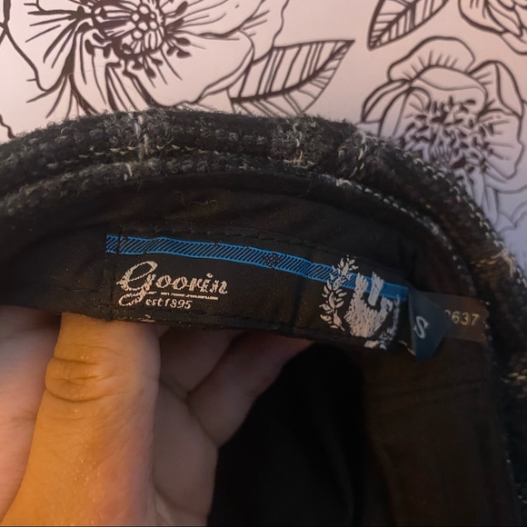 Vintage 90s Wool Plaid Newsboy cap by Goorin Bros - Picture 4 of 4